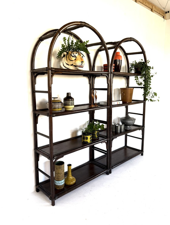 Image 1 of Set di 2 armadietti ad arco vintage in rattan degli anni '60