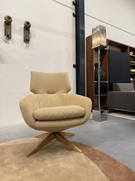 Image 1 of Poltrona girevole Leolux Lloyd con tessuto Comfort Plus