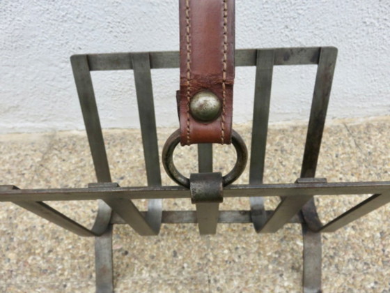 Image 1 of Porte revue en acier brut et cuir dans le style de Jacques Adnet, France, années 30 40