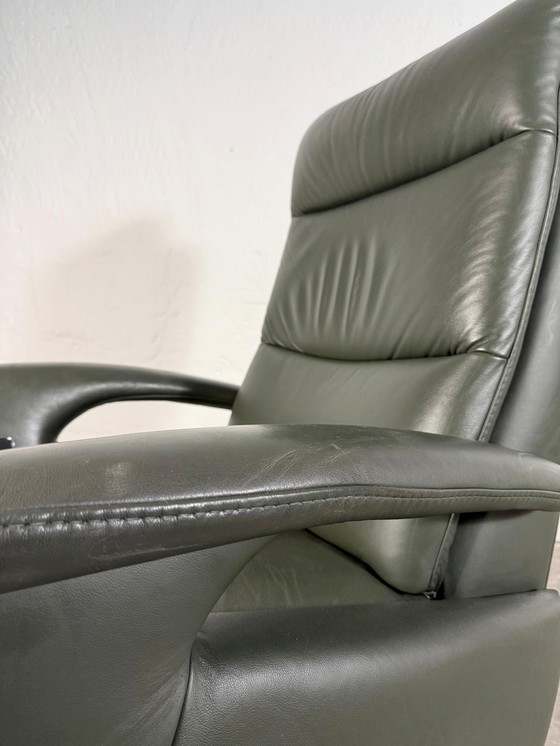 Image 1 of Leather recliner swivel easy chair 