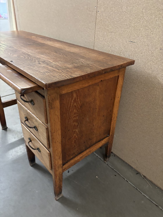 Image 1 of Escritorio infantil antiguo