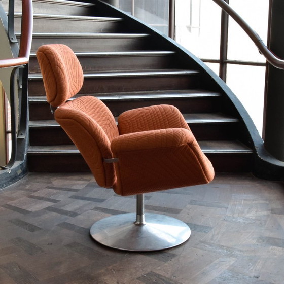 Image 1 of Poltrona Artifort Big Tulip