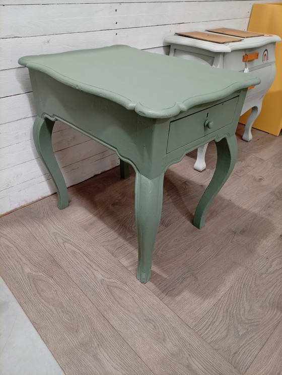 Image 1 of Vintage tafeltje met lade