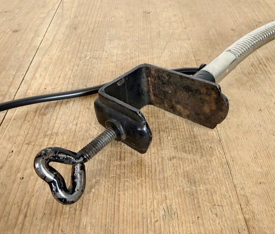 Image 1 of Vintage industriële chromen zwanenhals tafellamp, jaren 50