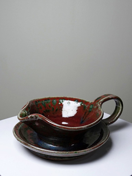 Image 1 of Saucière en grès émaillé Fontgombault, rouge et vert, vintage 1960-1970