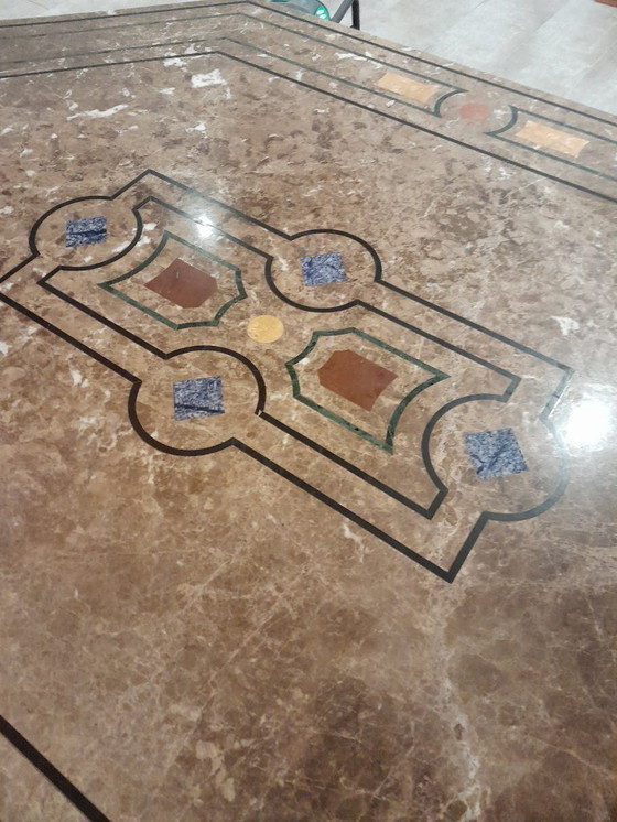 Image 1 of Gran mesa octogonal de mármol con marquetería – 200 × 150 cm