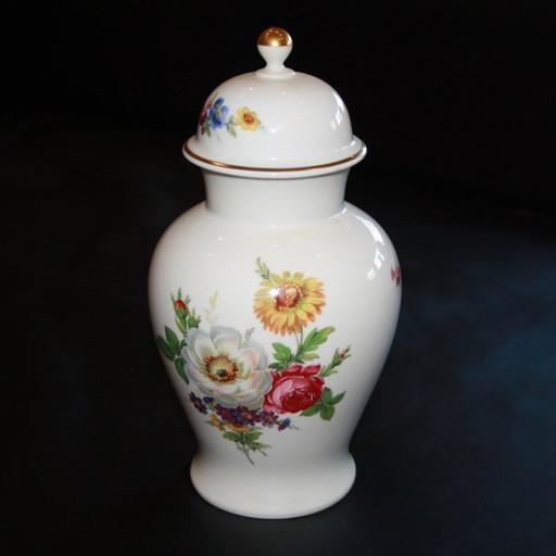 Fine floor vase by Kaiser Porzellan Porcelana with lid - hand-painted - top condition