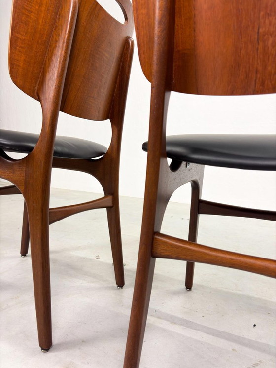 Image 1 of Set of Mid-century Dining Chairs in Danish Design