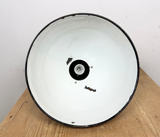 Image 1 of Lampada a sospensione in smalto nero Bauhaus industriale, anni '30