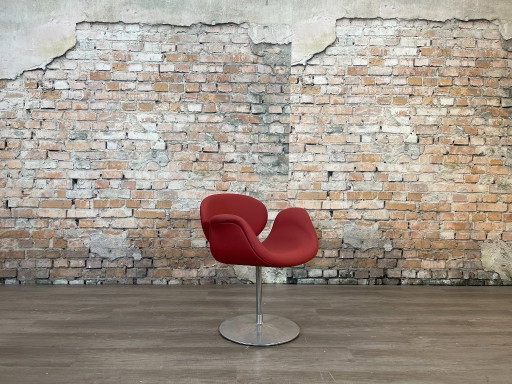 Artifort Little Tulip – Rood Skai | Pierre Paulin – draaistoelen, Metal