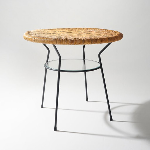 Mesa de centro con tablero redondo de ratán, década de 1950. – salontafels, Glass, Metal