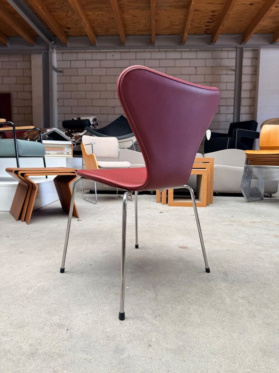 Image 1 of Sillón mariposa de Fritz Hansen en piel color vino tinto (stock: 6)