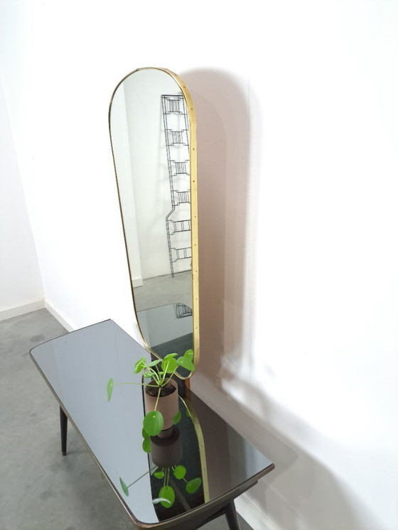 Image 1 of Tavolino laterale con cassetti e grande specchio con bordo dorato, toletta