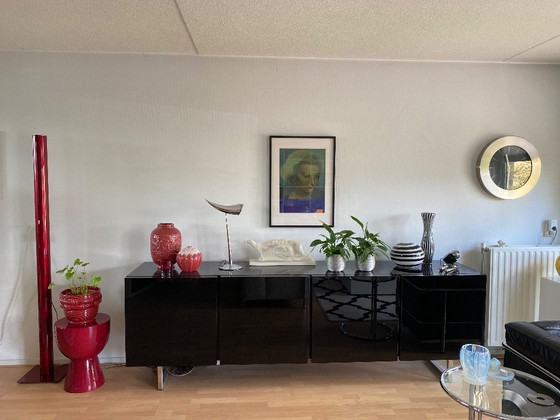 Image 1 of Credenza nera lucida