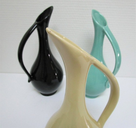 Image 1 of Tres jarras de cerámica de la década de 1960