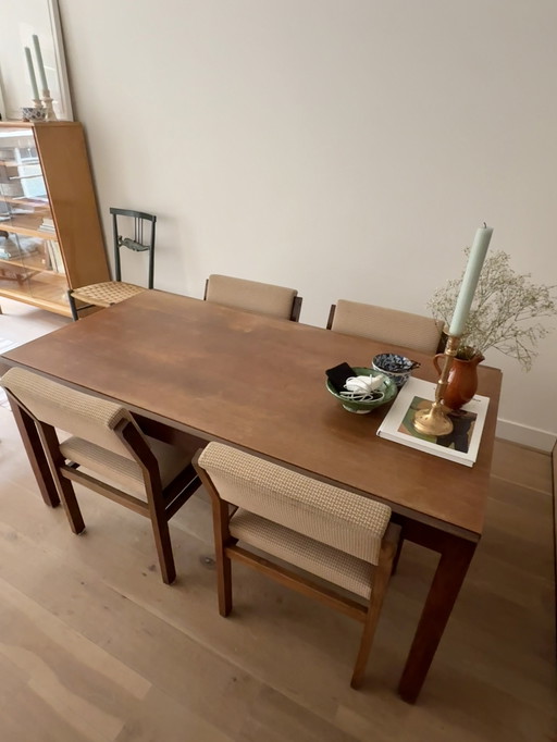 Mesa y sillas extensibles Pastoe (6)