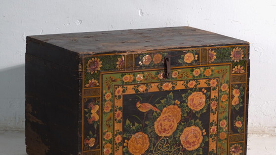 Antique painted trunk in pine wood – China, circa 1900 – Storage cabinet, Iron (photo 3 of 40)