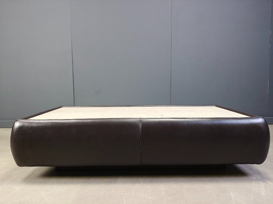 Image 1 of Tavolino da caffè in pelle e travertino, attr. Desede, anni '70