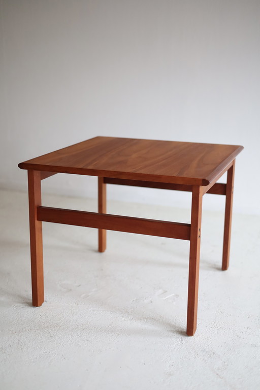 Tavolino Capella, Illum Wikkelso per Niels Eilersen