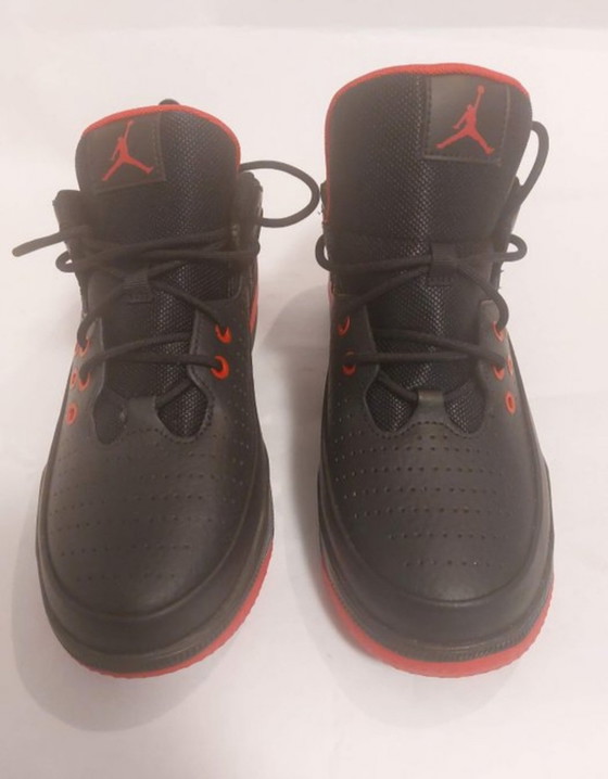 Image 1 of Nike Air Jordan 3 nuove, nella scatola originale, taglia 40