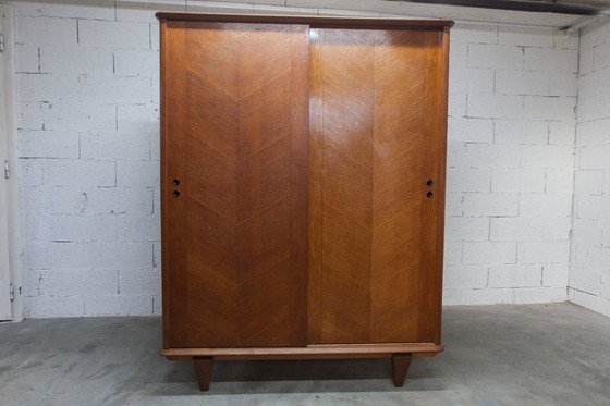 Image 1 of Jaren 30 kledingkast met schuifdeuren en een nieuw bovenblad