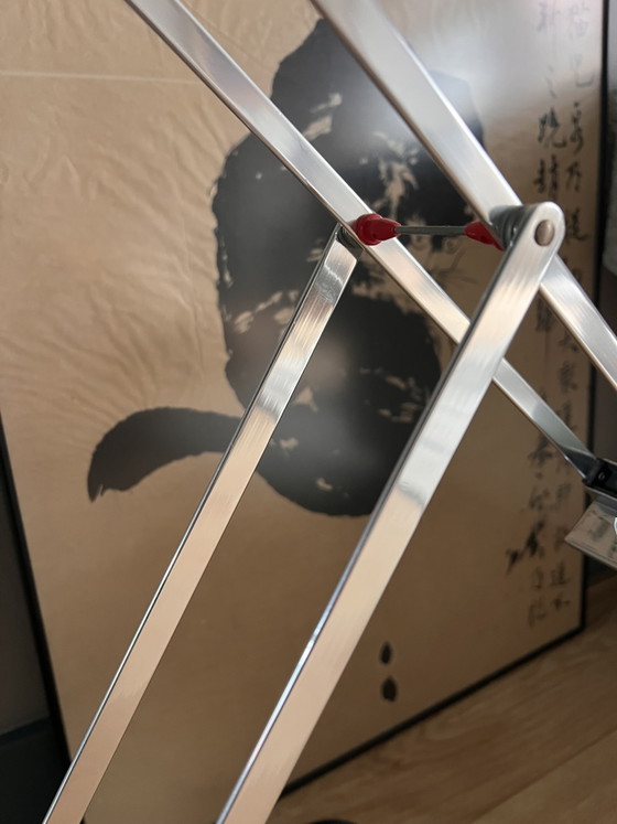 Artemide Tizio Schreibtischlampe – Tischlampen, Metall (photo 2 of 3)