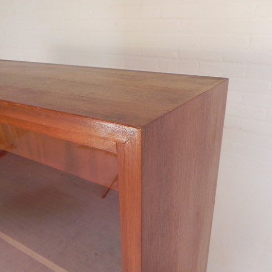 Image 1 of Vetrina con 4 ante scorrevoli in vetro, Musterring, anni '60