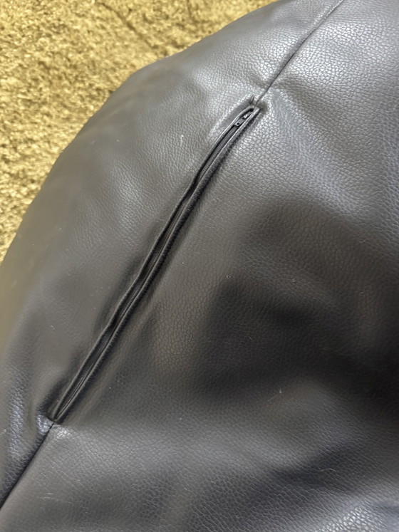 Image 1 of Pouf in pelle Zanotta