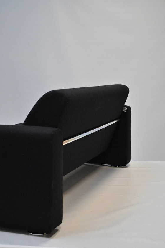 Image 1 of Artifort 691 - 2,5 posti - Completamente restaurato e rivestito in Kvadrat