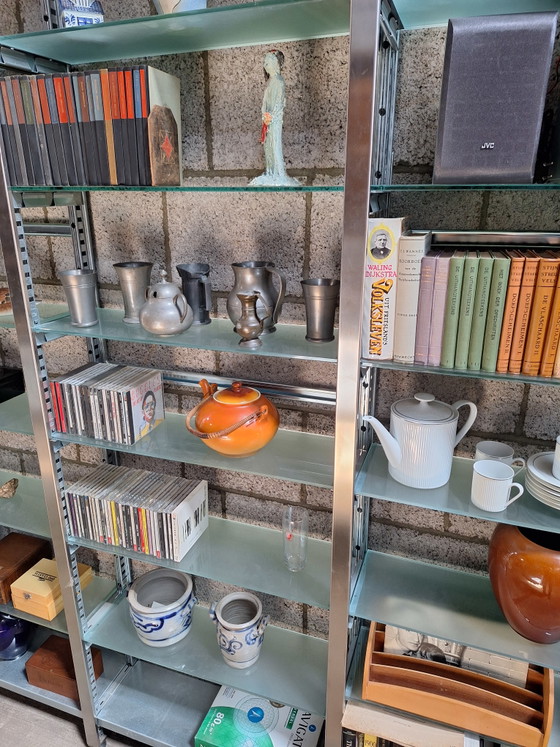Image 1 of Armoire murale en métal - Bibliothèque avec étagères en verre