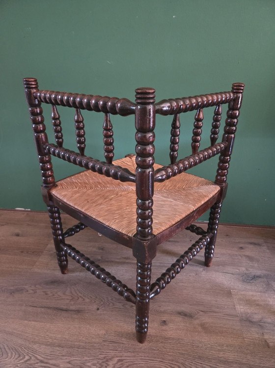 Vintage bobbin corner chair, small – Stools, Rattan, Wicker (photo 7 of 8)