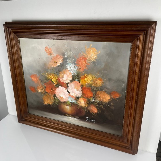 Image 1 of Vintage decoratief schilderij met een bloemenstilleven, gesigneerd Frederik.