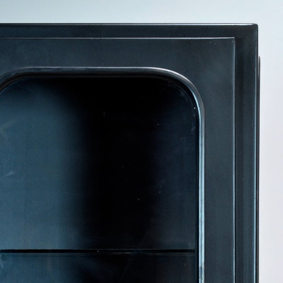 Gabinete médico antiguo, década de 1970. – Armarios, Glass, Metal (photo 9 of 10)