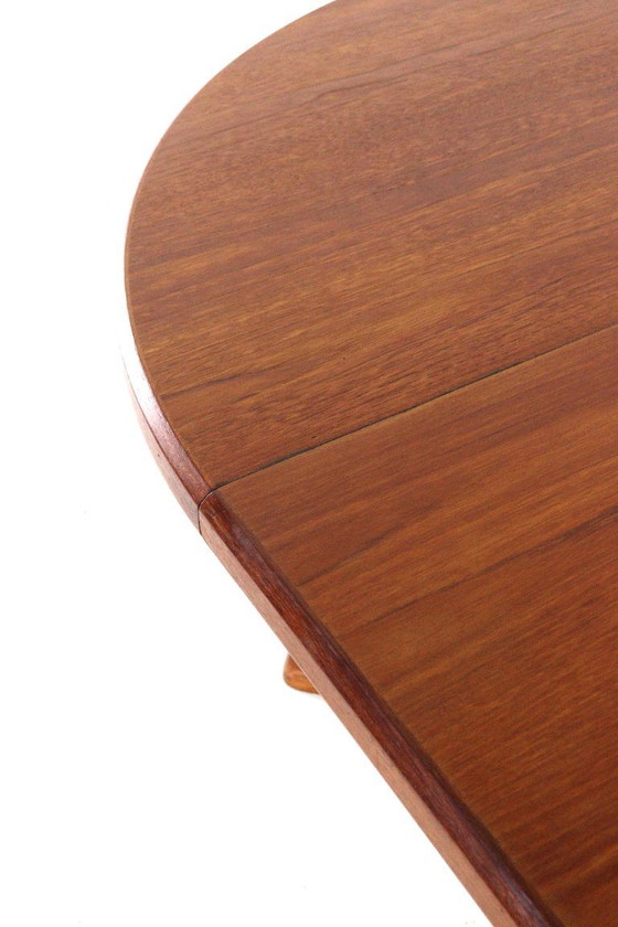 Image 1 of Tavolo da pranzo rotondo estensibile McIntosh 2x in teak vintage