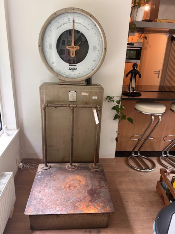 Image 1 of Avery scale