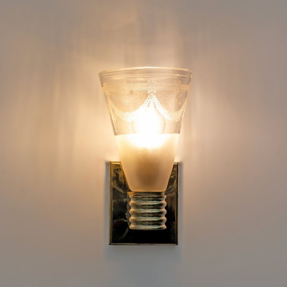 Image 1 of Domus di metà secolo, scendiletto in vetro di Murano soffiato e inciso, coppia