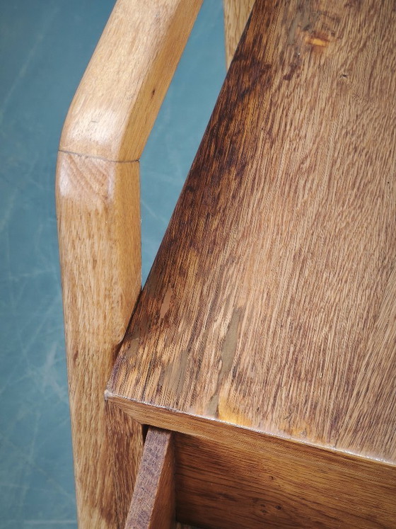 Image 1 of Table d'appoint en chêne tchèque des années 1960 avec tiroir de rangement intégré