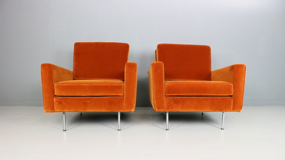 Image 1 of Paire de fauteuils 25 BC de Florence Knoll en velours, années 1950