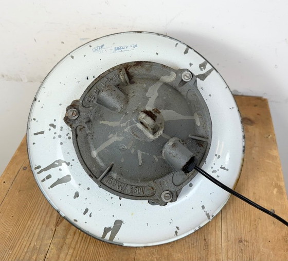 Image 1 of Industrielle graue Emaille-Hängeleuchte im Fabrikkäfig-Design aus Gusseisen von Zaos, 1960er Jahre