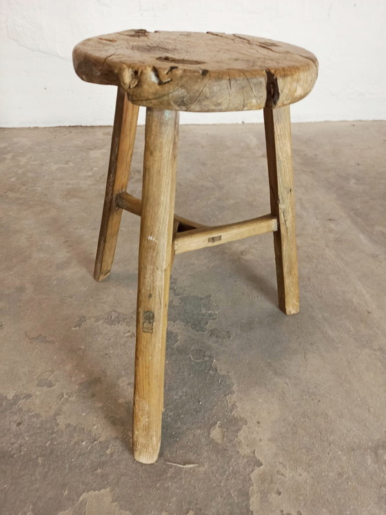 Sgabello in legno Wabi Sabi vintage, Sgabelli, Marrone (foto 4 di 11)