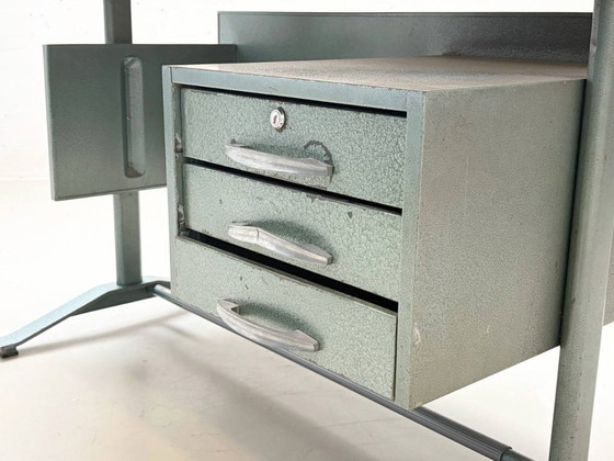 Image 1 of Taller industrial y escritorio, décadas de 1950-1960.