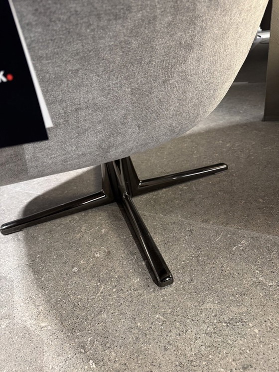 Image 1 of Poltrona girevole morbida Flexform Sveva