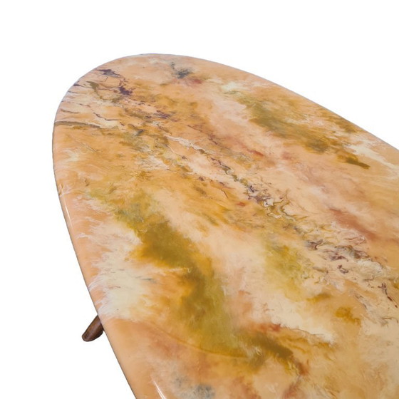 Image 1 of Tavolino ovale di design vintage, anni '60