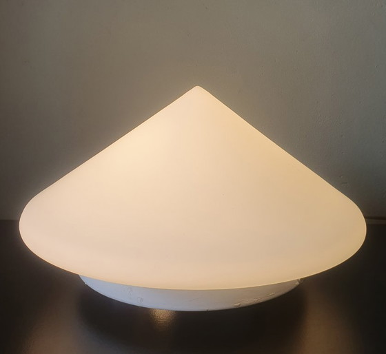 Image 1 of Grote (30 cm) Minimalistische midcentury glazen wand/plafondlamp. 