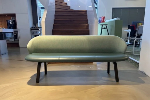 Arco Close Bench