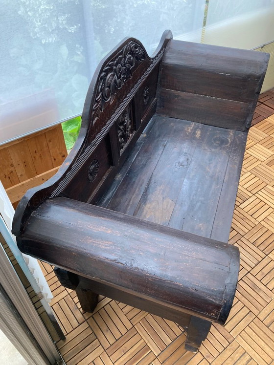 Panca in legno con intaglio in legno marrone scuro, Panche, Klassiek (foto 2 di 5)