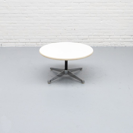 Image 1 of Tavolino da caffè Eames Contract Base Herman Miller