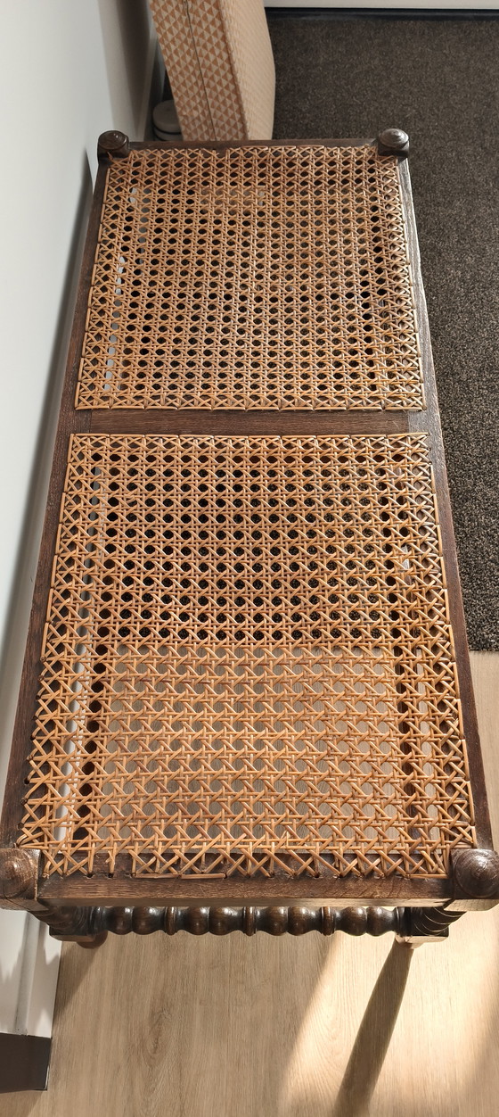 Image 1 of Banc des années 50 de grand-mère avec coussin Studio Habib