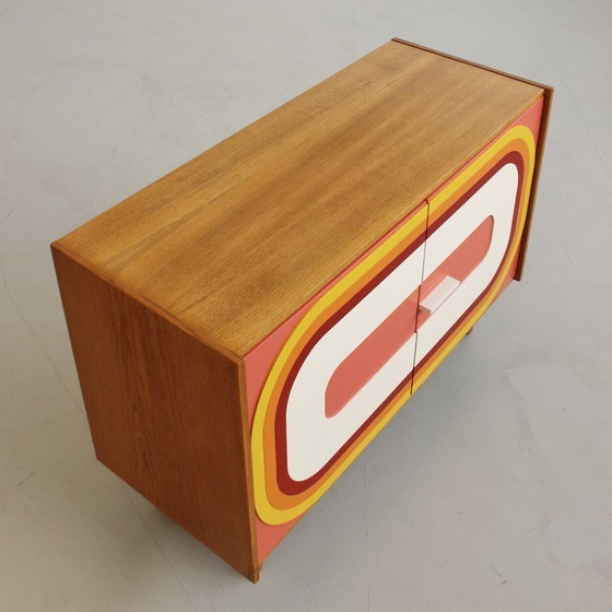 Image 1 of Credenza vintage nel nuovo e colorato stile di metà secolo, anni '60