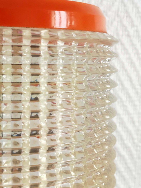 Space Age Orange Pendant Lamp 1970 – Plastic, Vintage (photo 3 of 11)